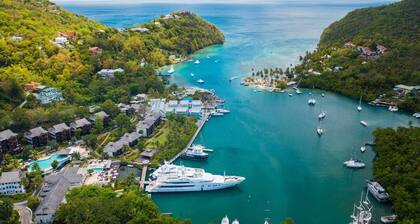 Tranquil Vistas of Marigot