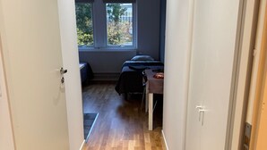 Luokittelematon kuva, 4 kautta 10, painike