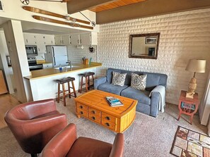 Unclassified image, 3 of 11, button