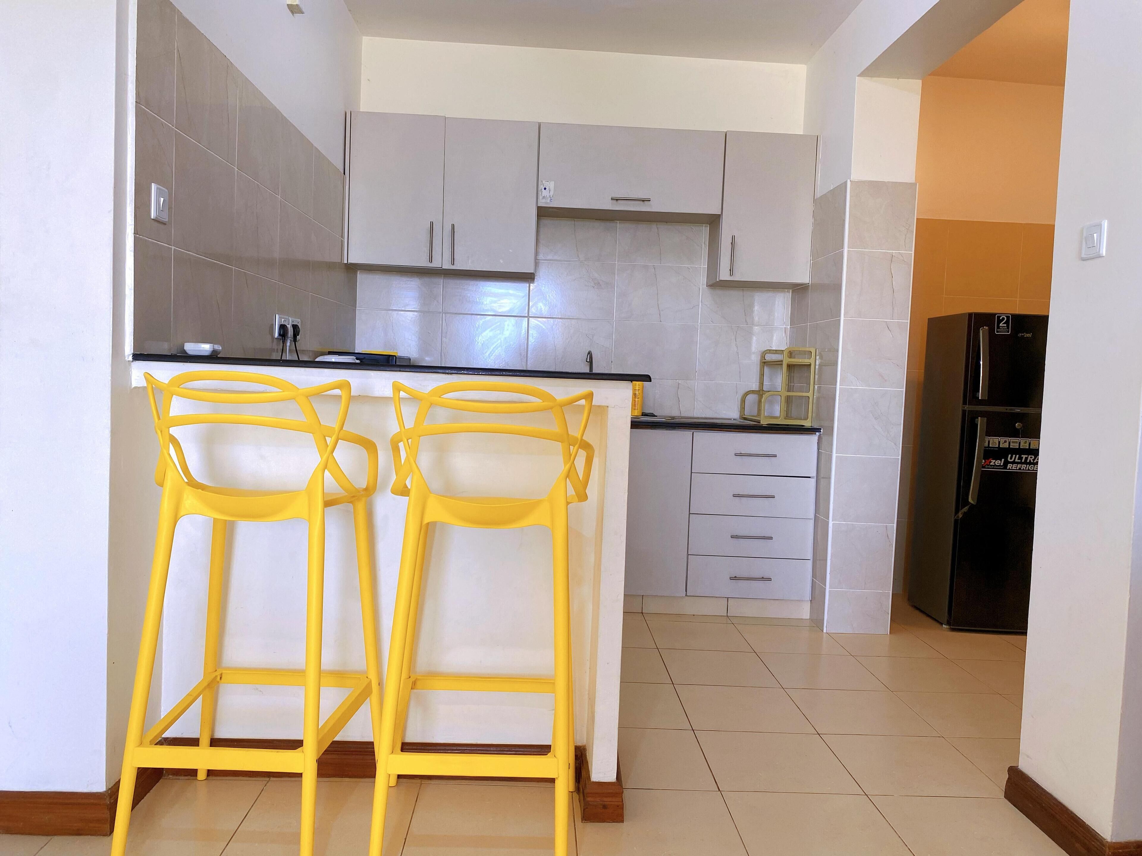 Microondas, horno, placa de cocina