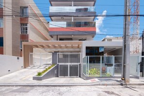 Exterior - Your Complete Stay in Salvador, Steps From the sea - Saas (Salvador)