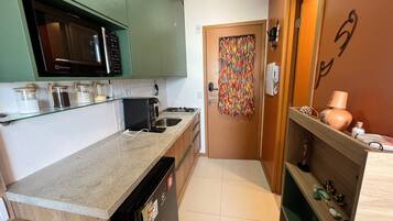 Basic Apartment | Private kitchen