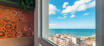 Your Complete Stay in Salvador, Steps From the sea - Saas