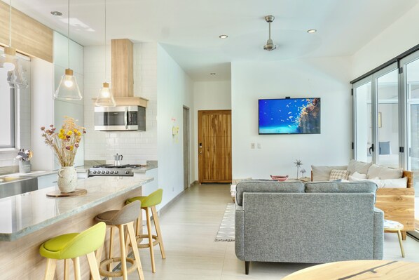 Microwave, oven, stovetop, dishwasher