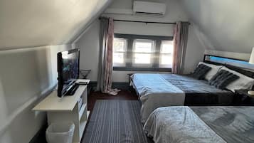 Iron/ironing board, free WiFi, bed sheets