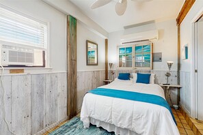 3 soverom, strykejern/-brett, wi-fi og sengetøy