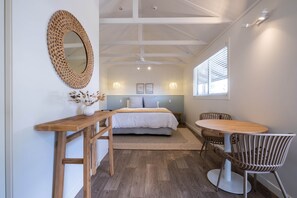 1 室のベッドルーム、WiFi、ベッドシーツ