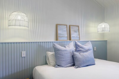 Luxe Studio 2 @ The Quarters