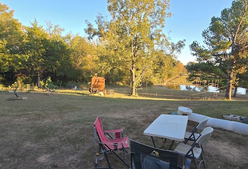 campground,fishing pond/farm petting and feeding, bright stars/fruit trees fire