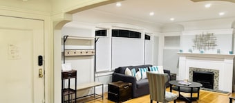 Large SF Craftsman Walkable Great for Work/Leisure