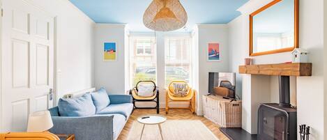 Télévision, cheminée