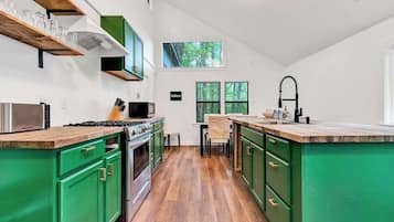 Microwave, oven, stovetop, dishwasher