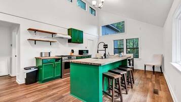 Microwave, oven, stovetop, dishwasher