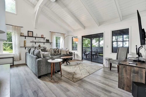 Private Mountain Retreat Near Sewanee | Sleeps 10