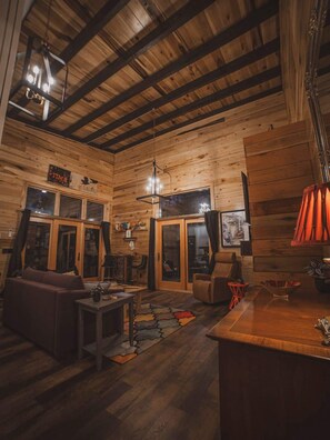 Interior - 5 All Inclusive Cabins with Scenic Mountain Views (Wildwood)