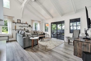 TV, offices - Private Mountain Retreat Near Sewanee | 2 Homes, Sleeps 20 (Franklin County)