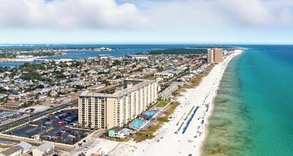 Beautiful 2BR 2BA Beachfront Condo at Regency Towers-4th floor