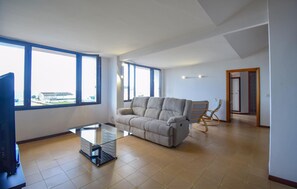 Een smart-tv en een open haard