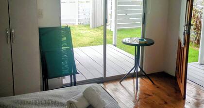 Studio 1 Je Nous between the Sea and the Lagoon