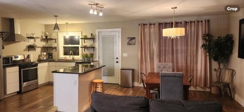 Charming 3-bedroom house close to the lake