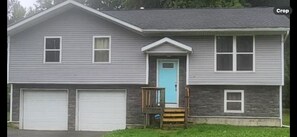 Exterior - Charming 3-bedroom house close to the lake (Cortland)