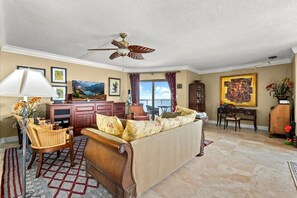 TV - Oceanfront Condo with panoramic Gulf Views, Pool, Hot Tub and Fitness Center (Longboat Key)