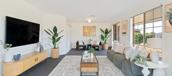 Family Oasis near Watergardens Parking