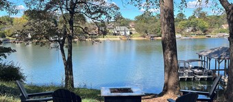 NEW! Lake Front House,Private Dock,Kayaks,Beach