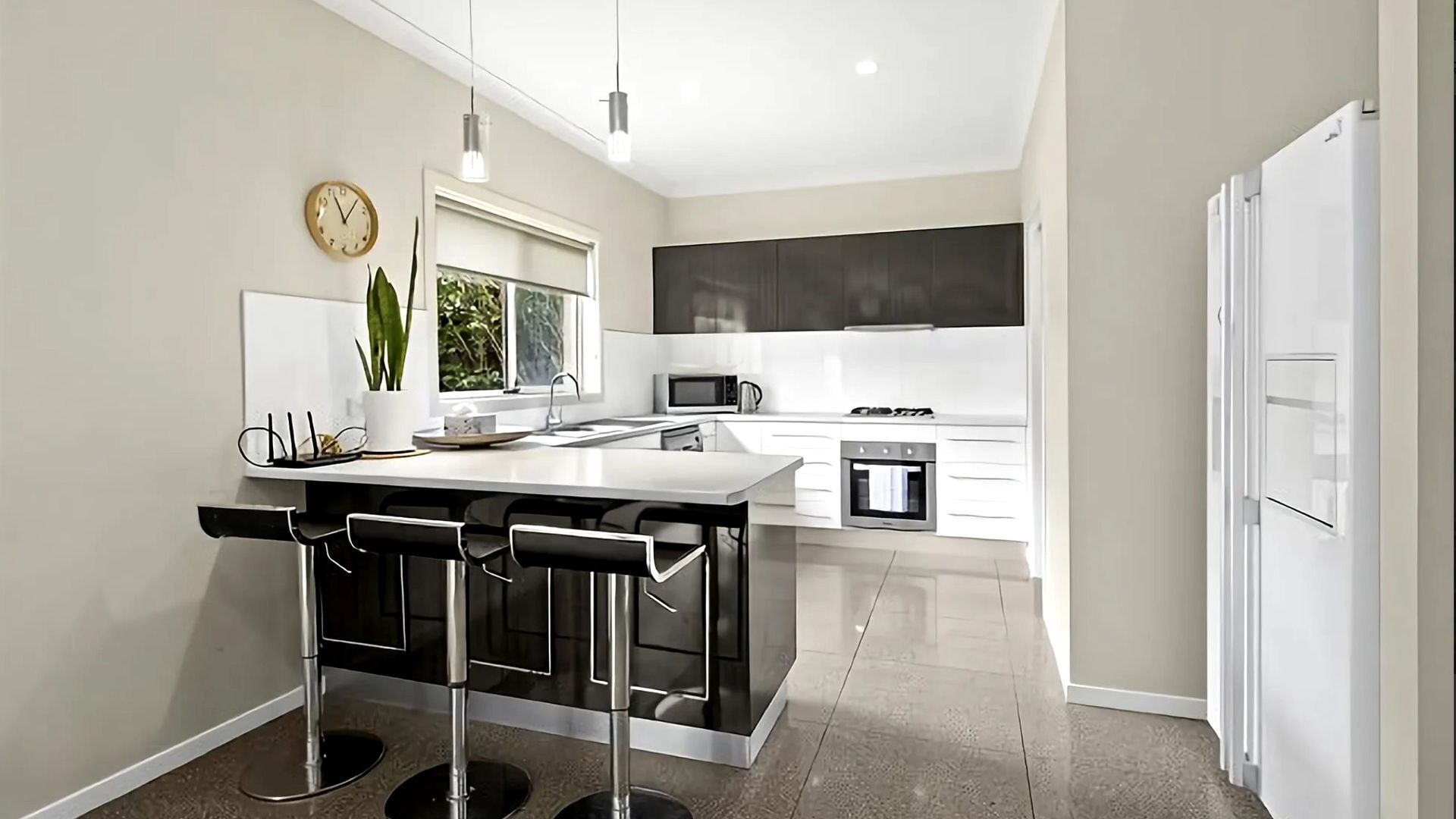 ثلاجة، ميكروويف، فرن