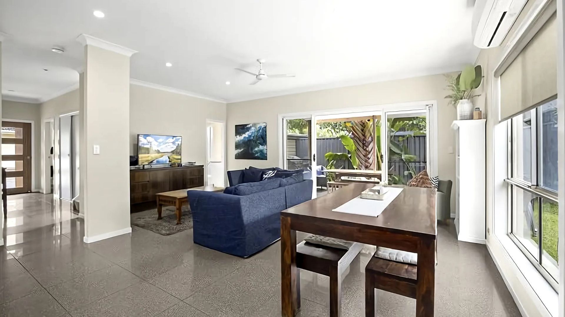 تلفزيون، كُتُب