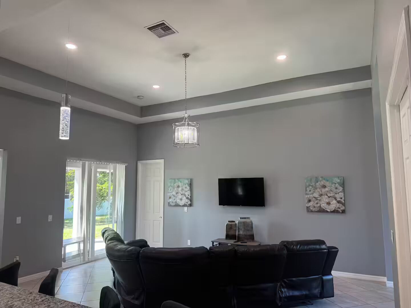 Cool 3-bedroom House With Ac In The Sunshine State - Lehigh Acres, FL