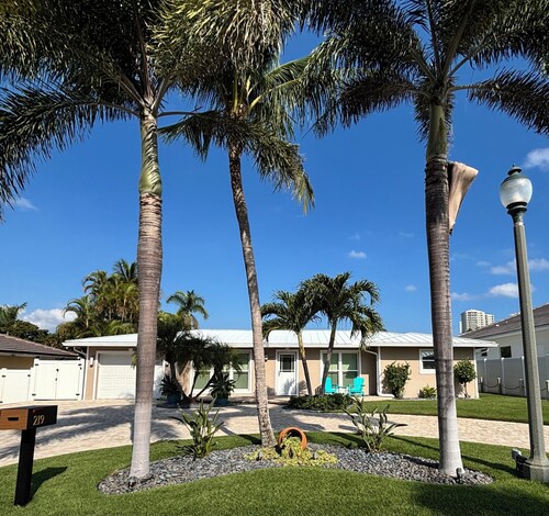 Brand New Listing! Walk to the Beach on Singer Island in Palm Beach Shores.