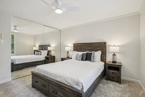 2 Schlafzimmer, Bügeleisen/Bügelbrett, Reisekinderbett, kostenloses WLAN