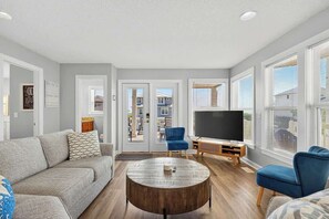 Smart TV - Tee Off by Brunswick Vacation Rentals w/ Pool (Ocean Isle Beach)