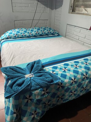 Chambre Simple Classique | Rideaux occultants, fer et planche à repasser, Wi-Fi gratuit