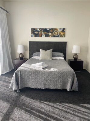 3 sovrum, strykjärn/strykbräda, internet och sängkläder