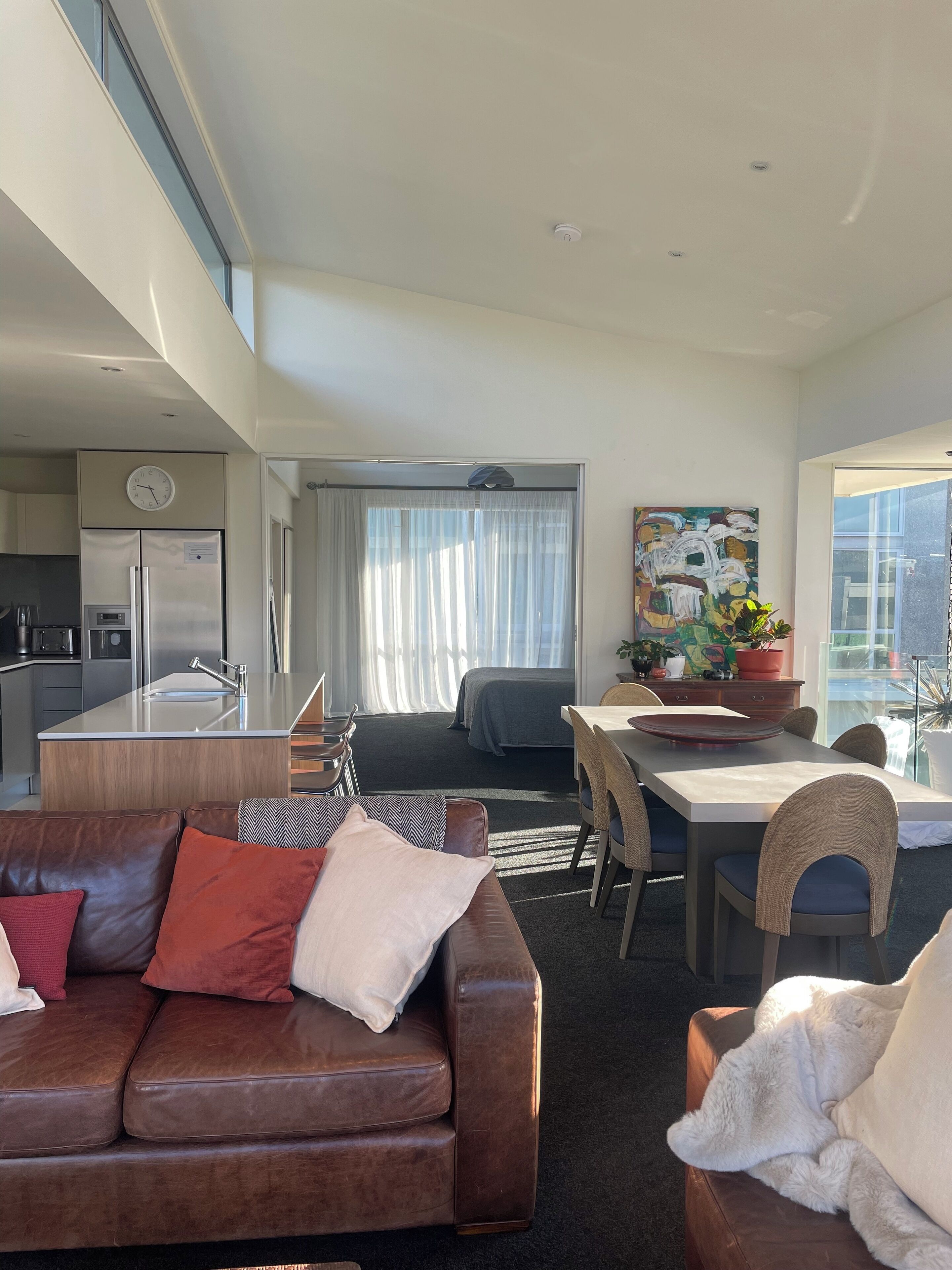 المنشأة من الداخل