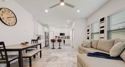 New Modern 3Br Home 9 minutes from DFW Airport 12 minutes from AT&T Stadium