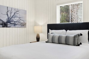 2 bedrooms, desk, iron/ironing board, WiFi - Private Pool Located 1/2 Block to the Beach (Tybee Island)