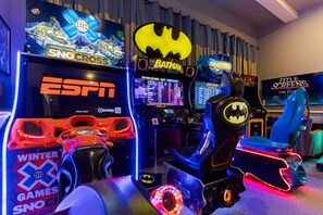 Game room - Legends Tranquil, Move Theater, Golf View, Near Disney (Kissimmee)