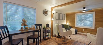 Peaceful retreat, next to a Winery with a fire pit. Pet friendly