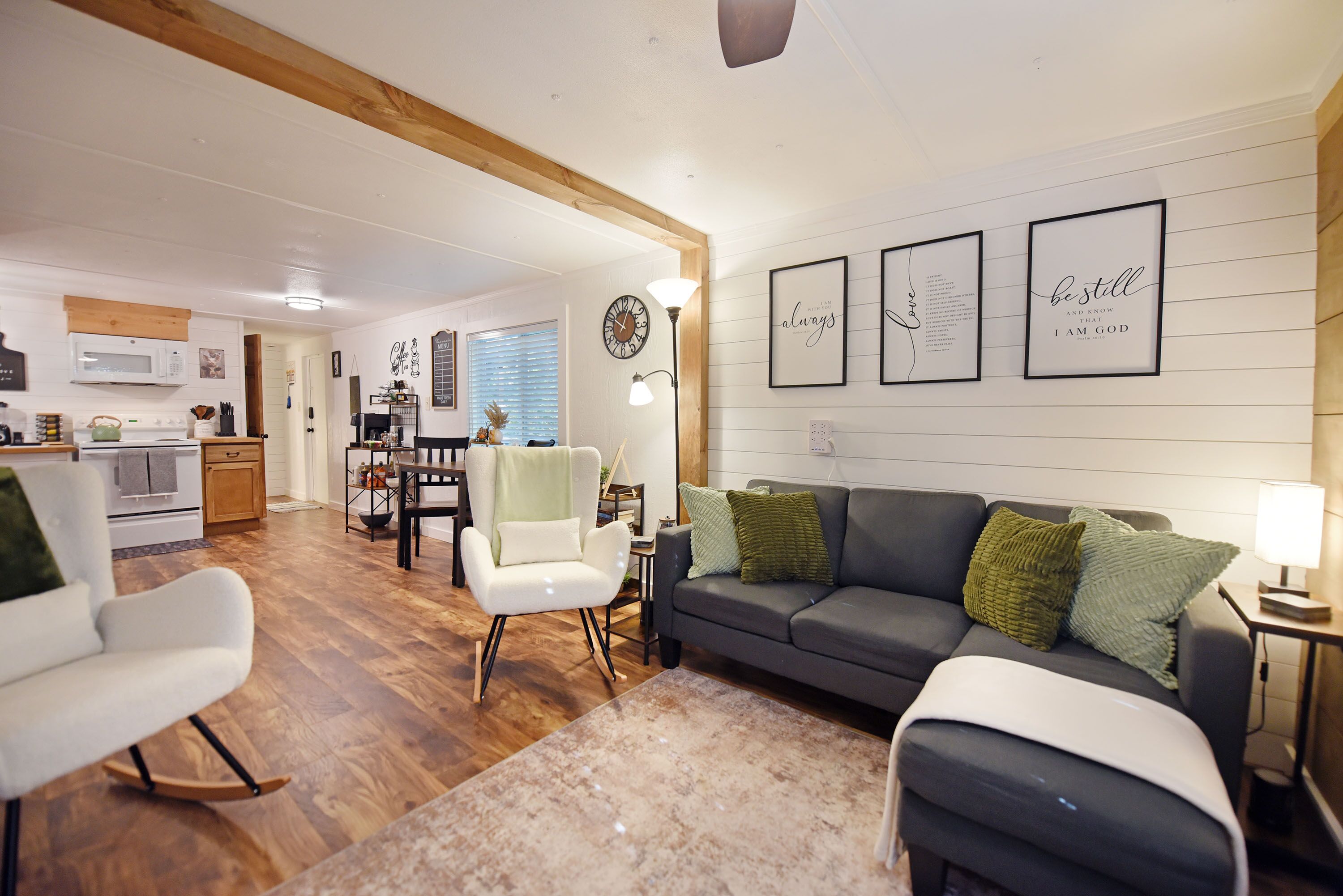 Älytelevisio, kirjoja