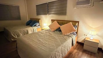 Iron/ironing board, free WiFi, bed sheets