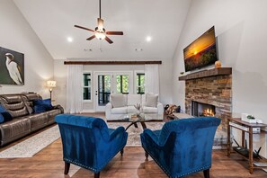 TV connectée, cheminée