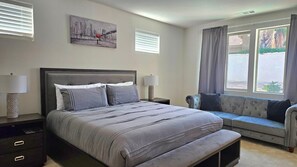 3 bedrooms, iron/ironing board, WiFi, bed sheets