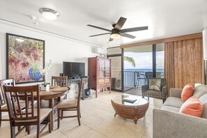 Huoneisto, 1 makuuhuone, näköala lomakeskukseen | Oleskelualue