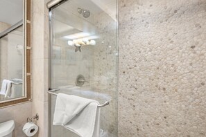 Condo, 1 chambre, vue sur le complexe | Salle de bain