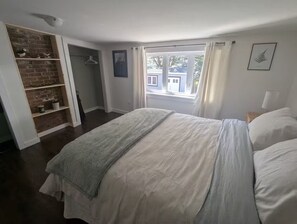 2 habitaciones, tabla de planchar con plancha, wifi y ropa de cama 