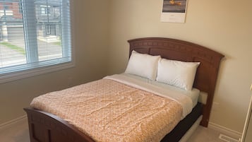 Kannettavalle tietokoneelle sopiva työtila, äänieristys