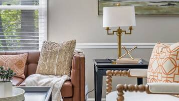 Smart TV, books, offices